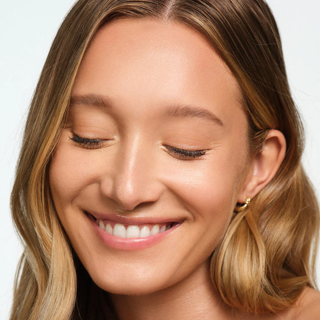 Saie Super Glowy Gel